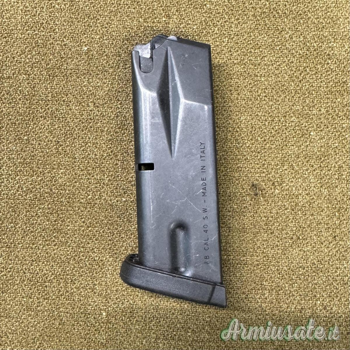 Caricatore Beretta 9000 / 9000S .40sw Caricatore Beretta 9000 / 9000S .40sw