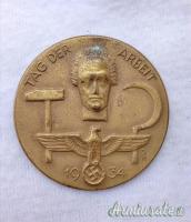 Spilla tedesca d'epoca nazista concessa dal NSDAP ai lavoratori tedeschi il 1 maggio 1934 Spilla tedesca d'epoca nazista concessa dal NSDAP ai lavoratori tedeschi il 1 maggio 1934