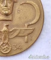 Spilla tedesca d'epoca nazista concessa dal NSDAP ai lavoratori tedeschi il 1 maggio 1934 Spilla tedesca d'epoca nazista concessa dal NSDAP ai lavoratori tedeschi il 1 maggio 1934