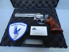 Smith & Wesson mod. 686 cal. 357 Magnum - VENDITA SOSPESA Smith & Wesson mod. 686 cal. 357 Magnum - VENDITA SOSPESA