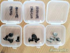 Per 1911 e cloni : viti e bussole x guancette - inox nuove Per 1911 e cloni : viti e bussole x guancette - inox nuove
