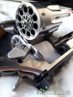 Smith & Wesson 617 .22 LR Long Rifle Smith & Wesson 617 .22 LR Long Rifle