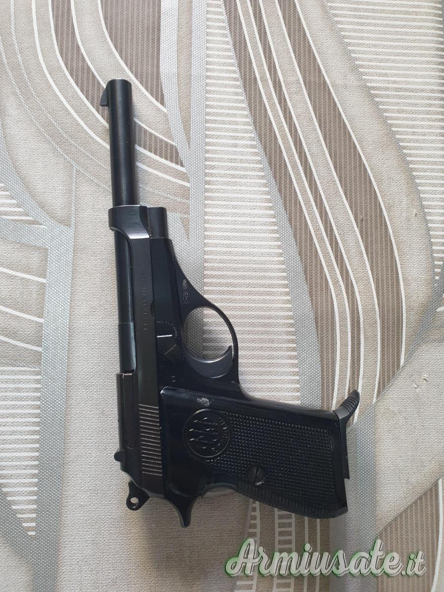 Beretta Calibro 22 .22 LR Long Rifle Beretta Calibro 22 .22 LR Long Rifle