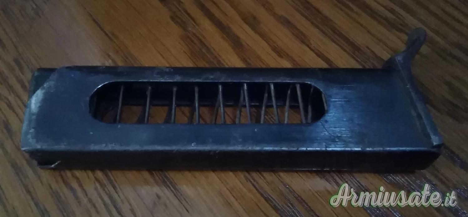 caricatore beretta M34 anni '40 caricatore beretta M34 anni '40