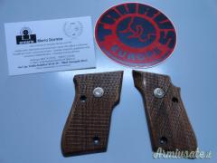 guancette Taurus mod. PT-25 e PT-22 ( in legno, zigrinate ) guancette Taurus mod. PT-25 e PT-22 ( in legno, zigrinate )