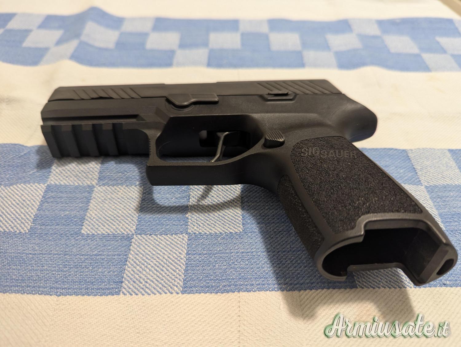 SIG-Sauer P320 Compact 9x21mm IMI SIG-Sauer P320 Compact 9x21mm IMI