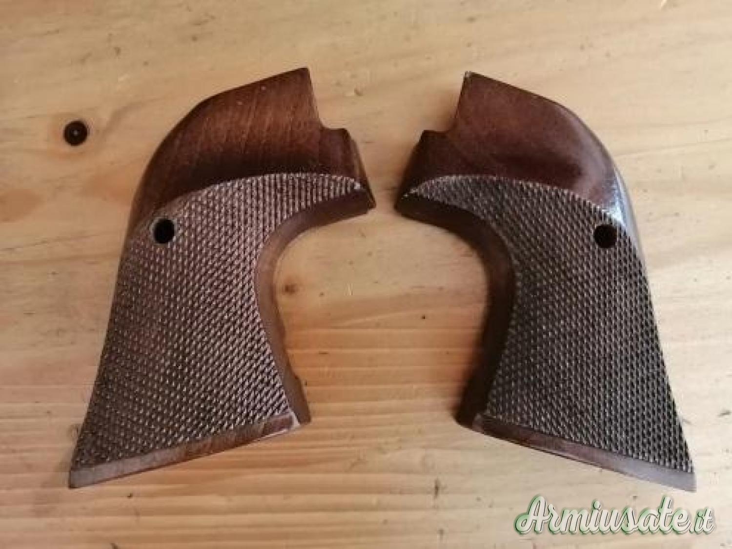 Varie coppie guancette non identificate Varie coppie guancette non identificate