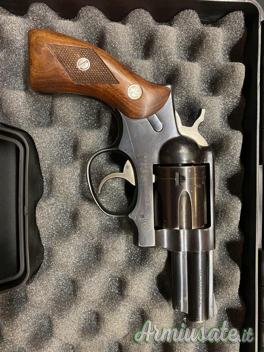 revolver Ruger cal..357 mg con fondina revolver Ruger cal..357 mg con fondina