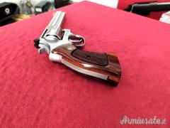 SMITH & WESSON 686-3 CAL 357 MAG 6  SMITH & WESSON 686-3 CAL 357 MAG 6