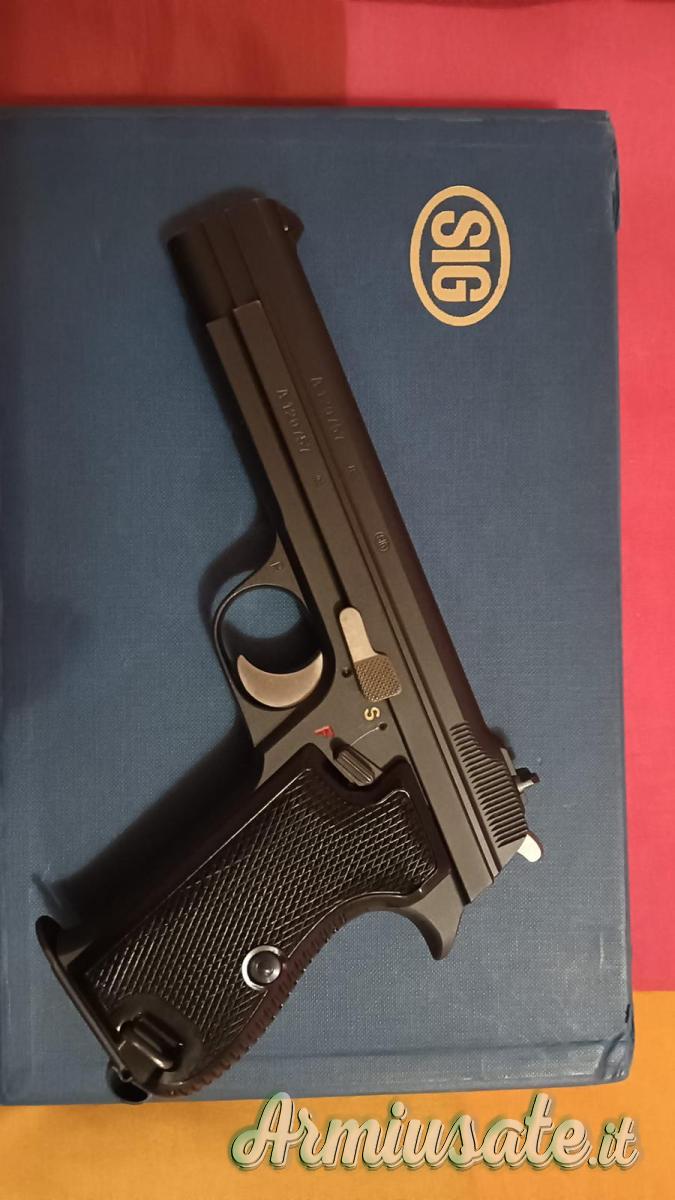 SIG-Sauer P 210/2 9x21mm IMI SIG-Sauer P 210/2 9x21mm IMI