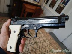 Pistola Beretta Modello DE LUX - NERA - INCISA Pistola Beretta Modello DE LUX - NERA - INCISA