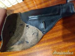 Fondina Beretta Modello 34 in cuoio nero Fondina Beretta Modello 34 in cuoio nero