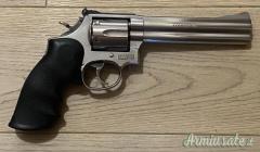 Smith & Wesson 686-4  357 Magnum