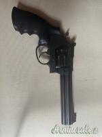 Smith & Wesson S&W617 .22 LR Long Rifle