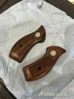 Guancette Beretta 70 e Smith e Wesson vari modelli