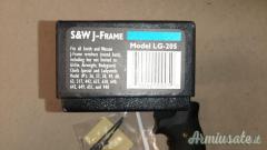 Guancetta Laser Crimson tracer per revolver S&W telaio J