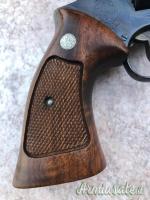 Revolver Smith e Wesson modello 17 cal 22lr canna 6 pollici ottime condizioni