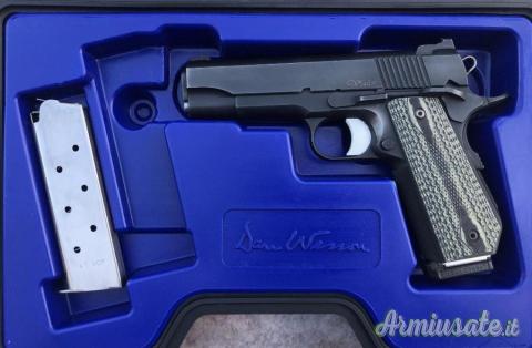 Pistola Dan Wesson 1911 Valor cal 45 acp canna match completa di valigetta e dotazione