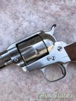 Revolver Uberti modello 1873 cal 22lr inox ottime condizioni  per info contattaci