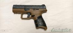 Beretta APX Centurion 9x21 FDE – Completa di Accessori e Fondine