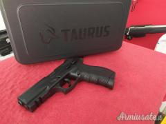 TAURUS PT 809 CAL 9X21 ( MAI SPARATO )