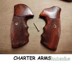 Guancette revolver charter arms
