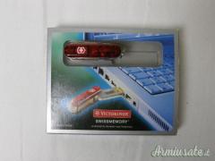 COLTELLO_ VICTORINOX >SWISS MEMORY