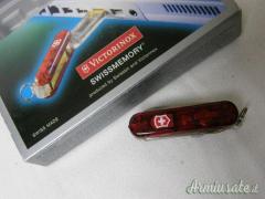 COLTELLO_ VICTORINOX >SWISS MEMORY