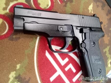 SIG-Sauer P 228 9x21mm IMI