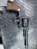 Smith & Wesson 10 victory .38 S&W | Colt New Police | Super Police