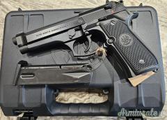 NUOVA - Beretta 92FS 9x19mm Parabellum | Luger | NATO