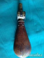 Antica fiaschetta portapolvere  