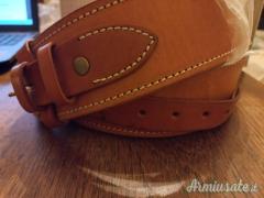 Cinturone con portacolpi