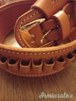 Cinturone con portacolpi