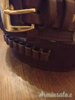 Cinturone con portacolpi