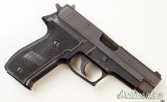 SIG-Sauer P226 9x19mm Parabellum | Luger | NATO
