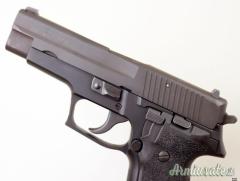 SIG-Sauer P226 9x19mm Parabellum | Luger | NATO