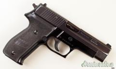 SIG-Sauer P226 9x19mm Parabellum | Luger | NATO