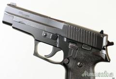 SIG-Sauer P226 9x19mm Parabellum | Luger | NATO