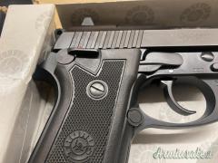 pistola Taurus  PT92 9x21