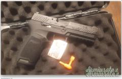 SIG-Sauer P-320 9x21mm IMI