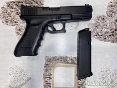 Glock 17 9x21mm IMI