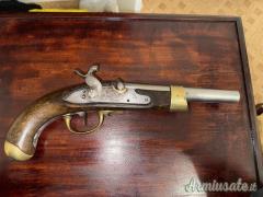 Cofanetto con 3 Pistole a Percussione d’Epoca – XIX Secolo – Da Collezione