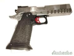 PISTOLA INFINITY MOD. STRAYER CAL. 40 S&W +2C.