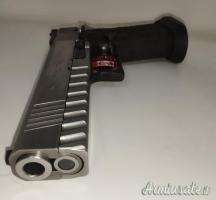 PISTOLA INFINITY MOD. STRAYER CAL. 40 S&W +2C.