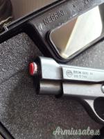 Beretta - Bruni 84 FS - 9mm. A salve