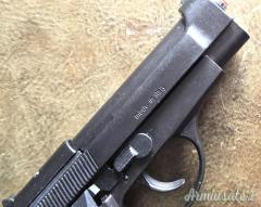 Beretta - Bruni 84 FS - 9mm. A salve