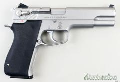 Smith & Wesson 1006 10mm Auto