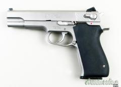 Smith & Wesson 1006 10mm Auto