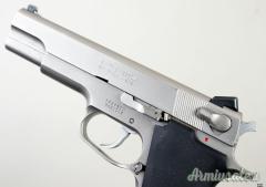 Smith & Wesson 1006 10mm Auto